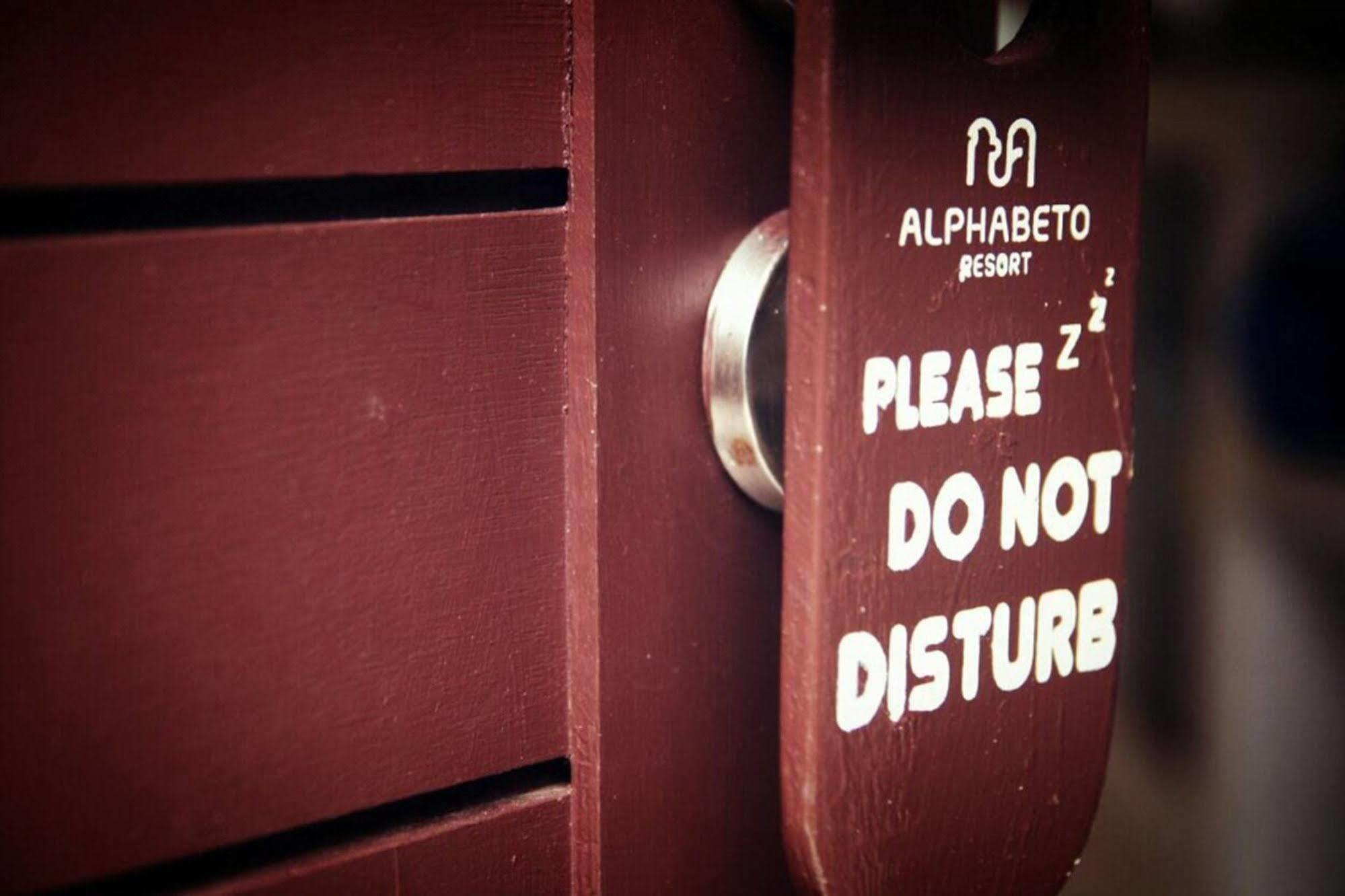 Alphabeto Resort Nai Harn Ngoại thất bức ảnh